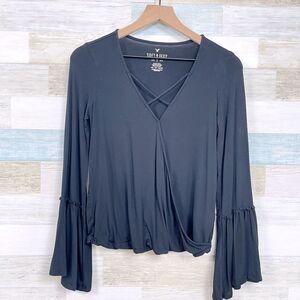 American Eagle Soft & Sexy Bell Sleeve Cut Out Top Black Mock Wrap Womens XS